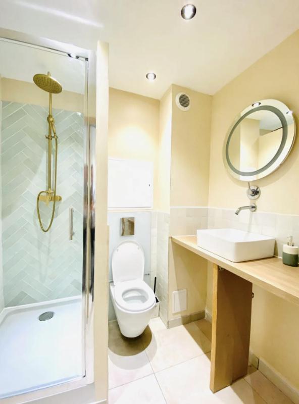 Studio Terrasse & Parking Gratuit En Residence Nimes Exterior photo